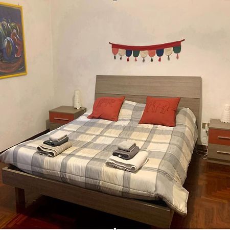 Brixia Time Case - In Villa Con Giardino เบรเชีย ภายนอก รูปภาพ
